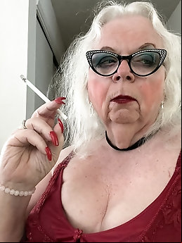 Fiona, the cute one, skillfully handles a cock - 7 images by KellyQuellXXX on xHamster