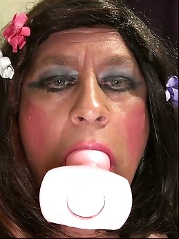 The seductive sissy Claudia