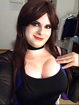 Bowsette Cosplay